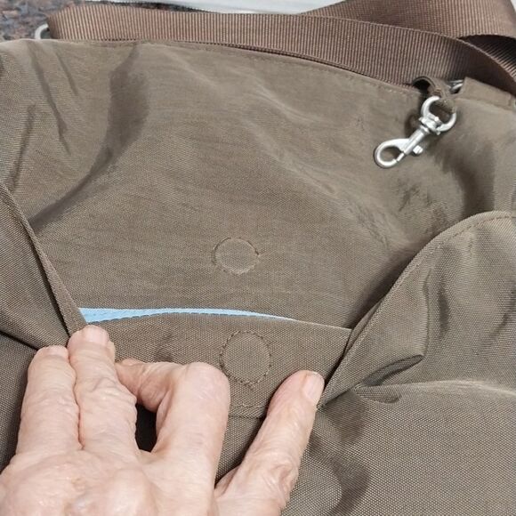 Baggalini Big Zipper Crossbody Bag...EUC - Picture 4 of 10